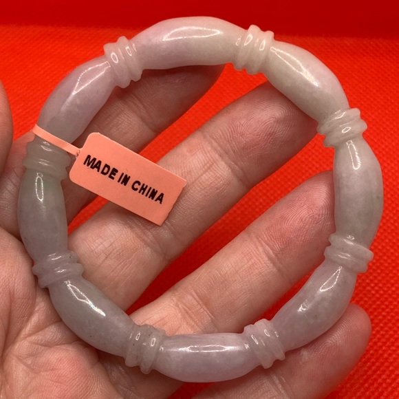 BURMESE NATURAL JADE BANGLE - Picture 5 of 16